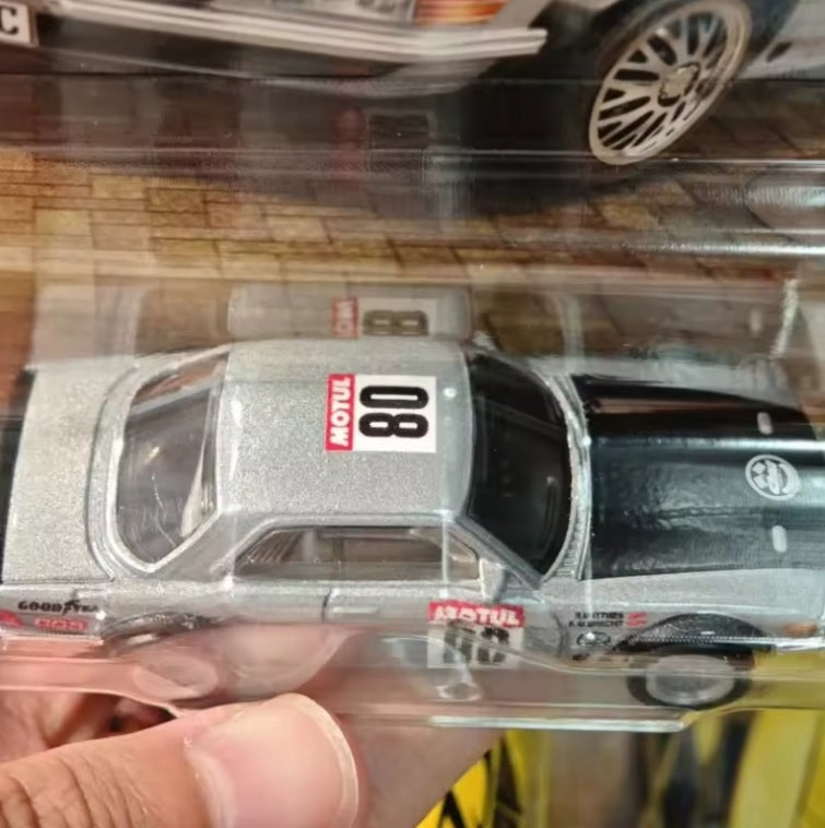 2025 Hot Wheels Boulevard Mercedess-Benz 500 SLC Rallye" Toy Car tys crs