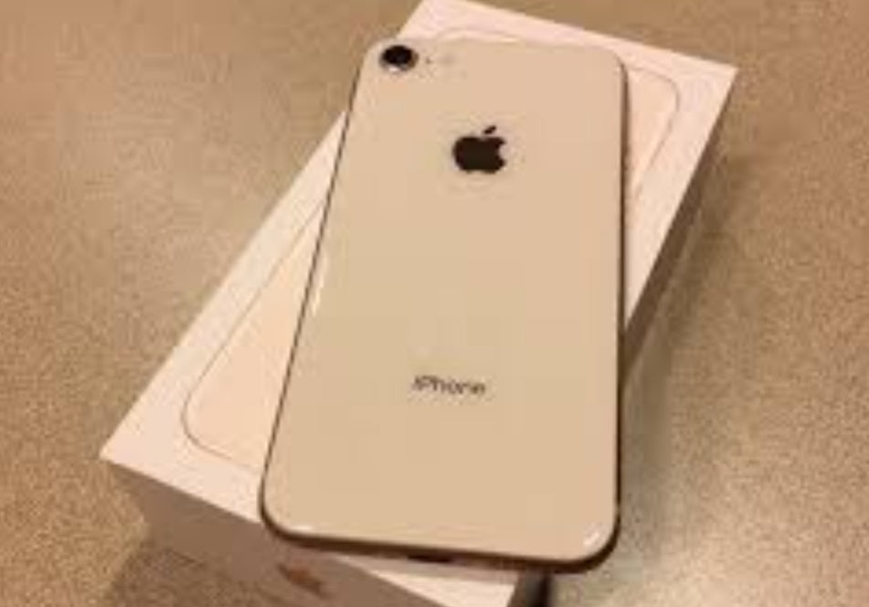 Apple iPhone 8 4G LTE Smartphone Facial Recognition Function Dust Water & Scratch Resistant HD Screen Super/Fast Charging (256GB ROM) (Gold) Smartphone smp
