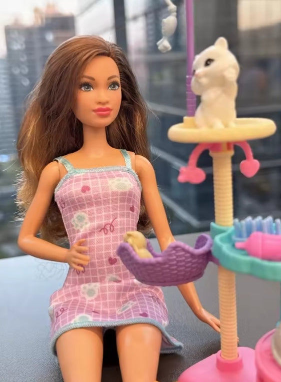 Barbie Doll Entertaining & Educational Cat Playhouse Gift Box dll tys