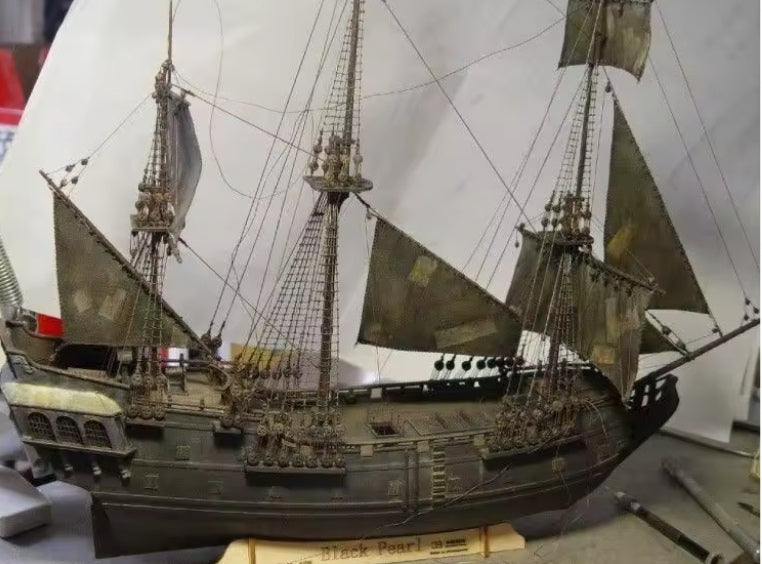 Black Pearl Wooden Ship Model Kit tys bbs