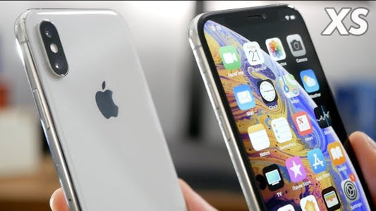 Apple iPhone XS Smartphone Facial Recognition Function Dust Water & Scratch Resistant HD Screen Super/Fast Charging (64GB ROM) (White) Smartphone + FREE Earphones. smp