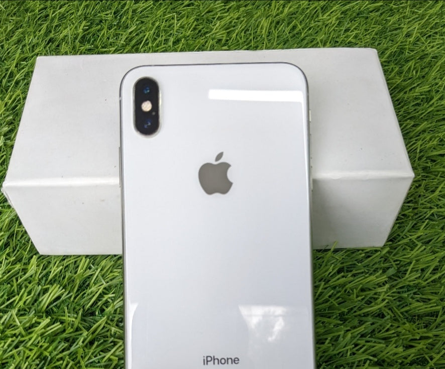 Apple iPhone XS Smartphone Facial Recognition Function Dust Water & Scratch Resistant HD Screen Super/Fast Charging (256GB ROM) (White) Smartphone + FREE Earphones. smp