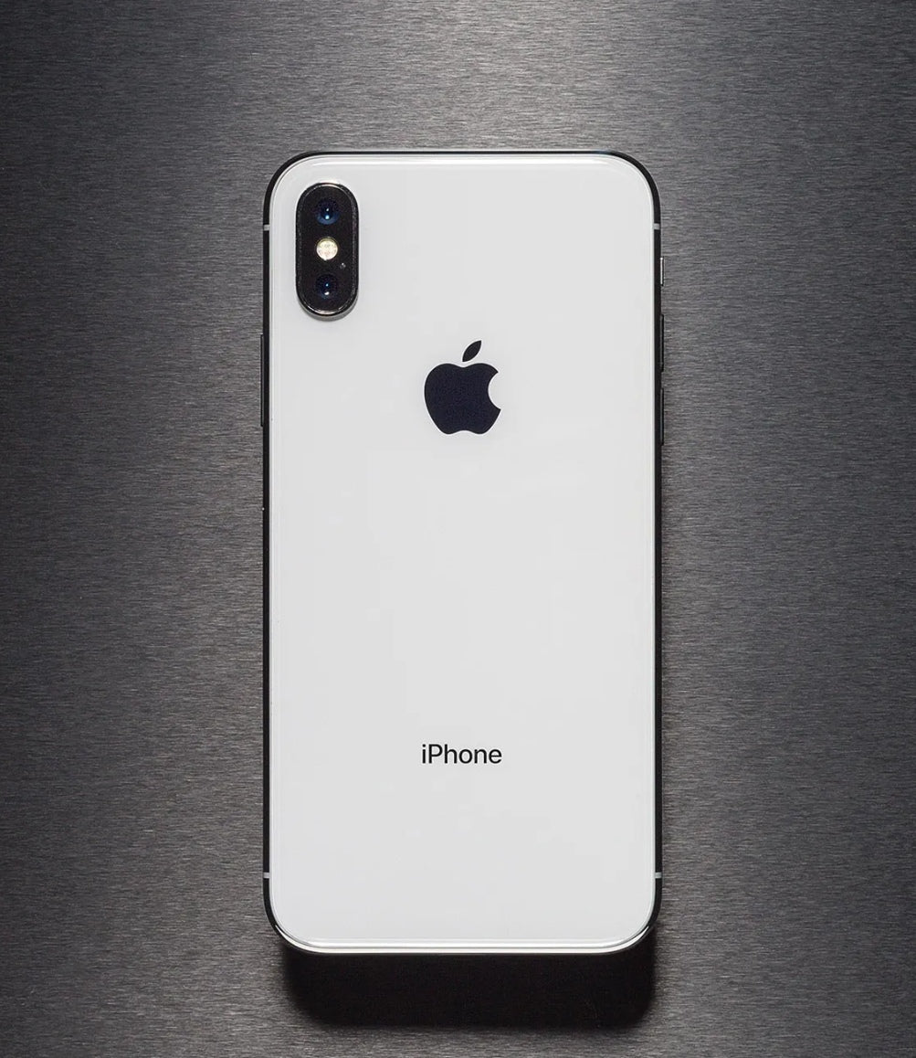 Apple iPhone XS Smartphone Facial Recognition Function Dust Water & Scratch Resistant HD Screen Super/Fast Charging (256GB ROM) (White) Smartphone + FREE Earphones. smp