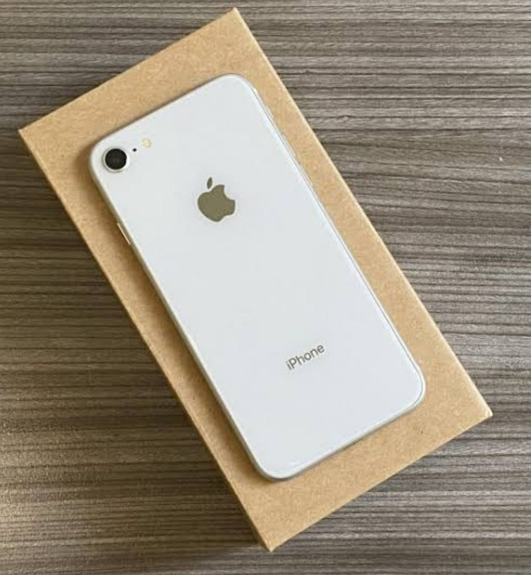 Apple iPhone 8 4G LTE Smartphone Facial Recognition Function Dust Water & Scratch Resistant HD Screen Super/Fast Charging (256GB ROM) (Silver White) Smartphone smp
