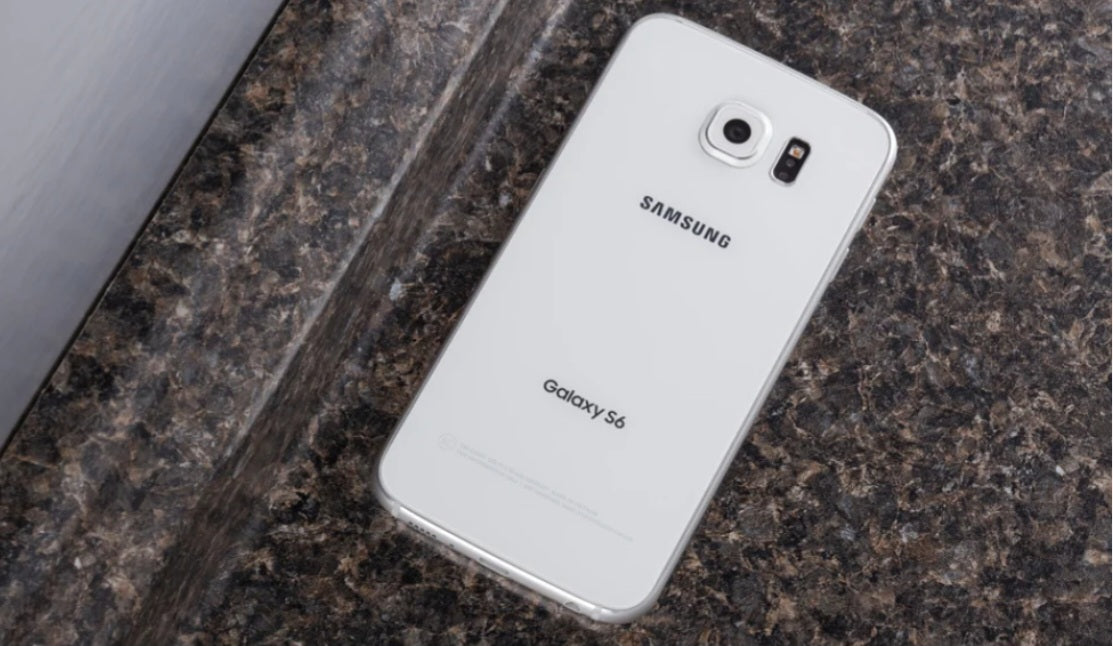 Samsung Galaxy S6 US Version White Smartphone Dust Water & Scratch Resistant HD Screen Super/Fast Charging Smartphone (G920F). smp