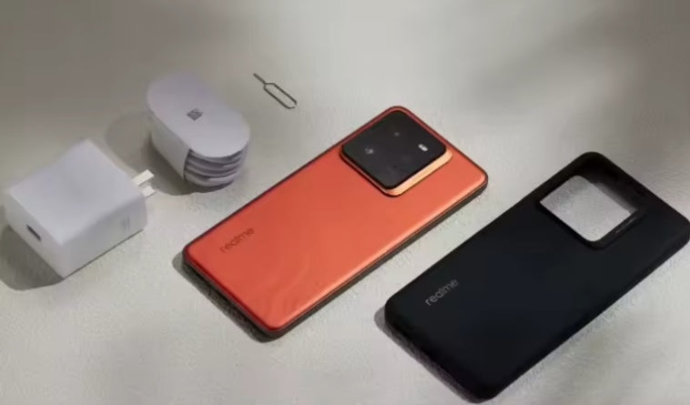 Realme GT 7 Pro Supervooc Snapdragon 8 6.78inch HD Screen RAM 12GB+256GB ROM (Titanium) Smartphone smp