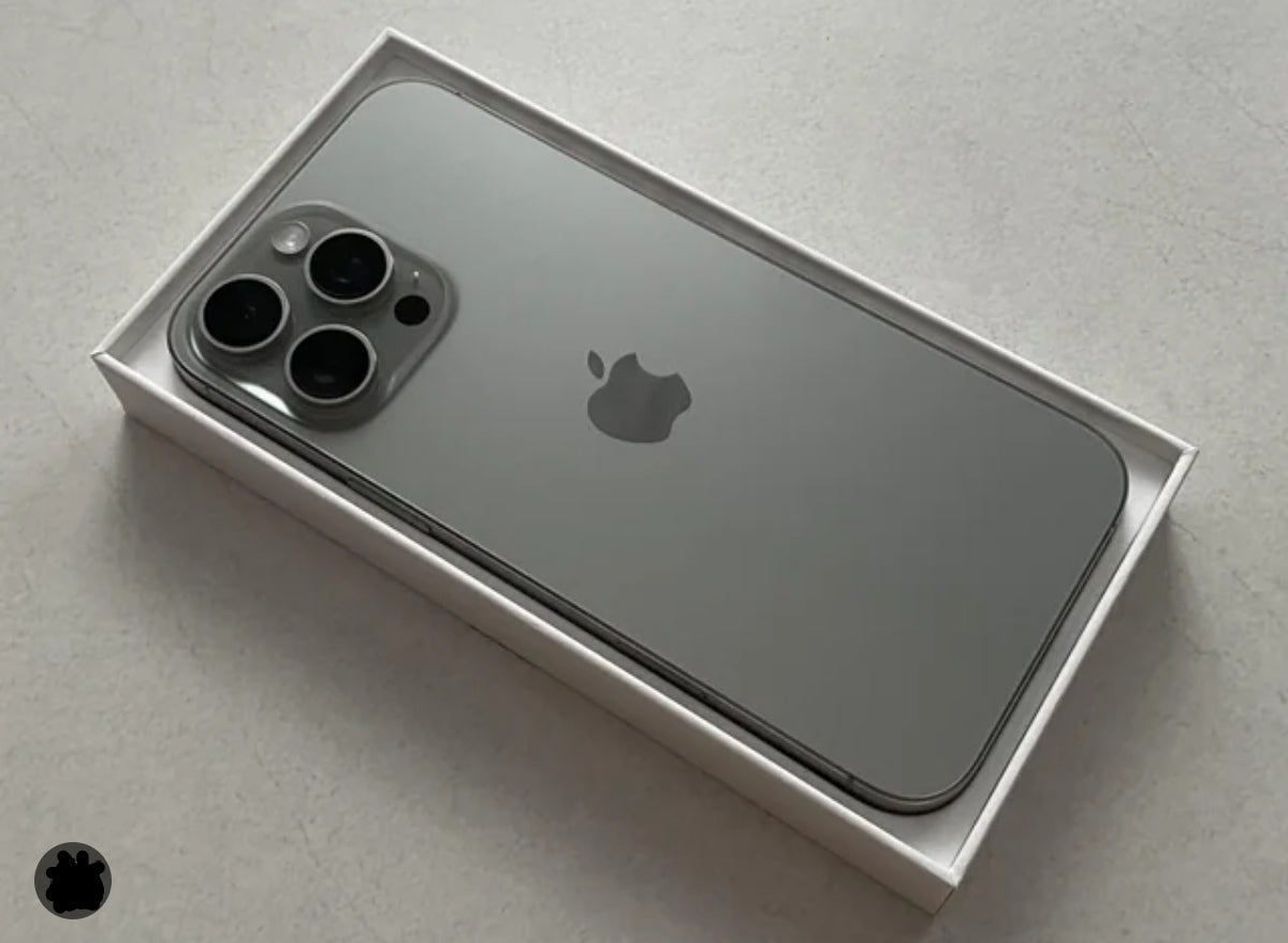 Apple iPhone 16 Pro Max 5G Smartphone Chinese/US Version Facial Recognition/Unlock Function Dust Water & Scratch Resistant HD Screen Super/Fast Charging (256GB ROM) (Gray) Smartphone smp