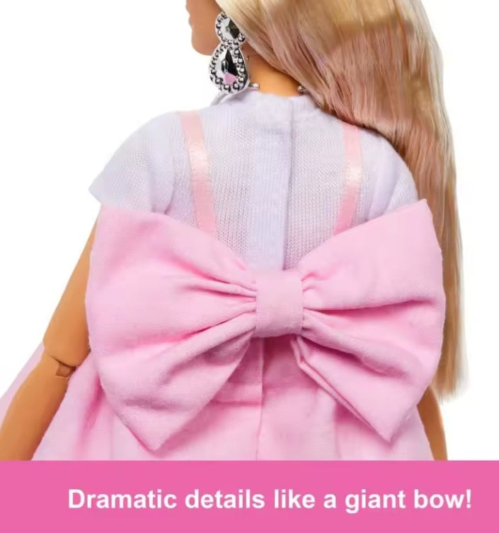 Trendy Deluxe Style Barbie Doll dll tys