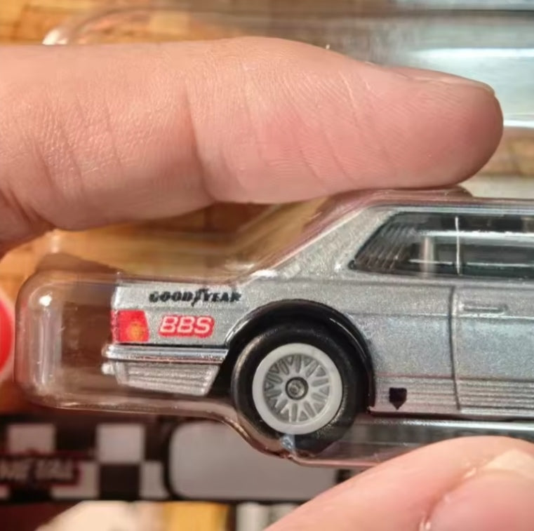 2025 Hot Wheels Boulevard Mercedess-Benz 500 SLC Rallye" Toy Car tys crs