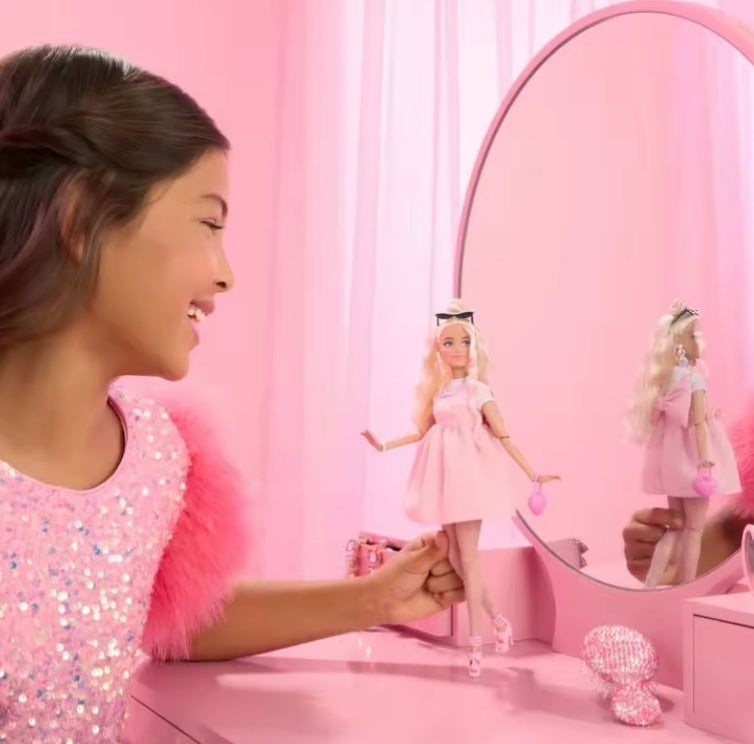 Trendy Deluxe Style Barbie Doll dll tys