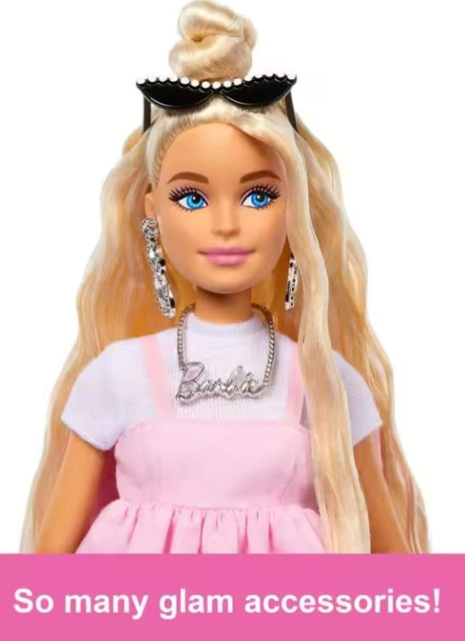 Trendy Deluxe Style Barbie Doll dll tys