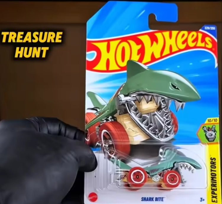 Hot Wheels Shark Bite Toy Car tys crs